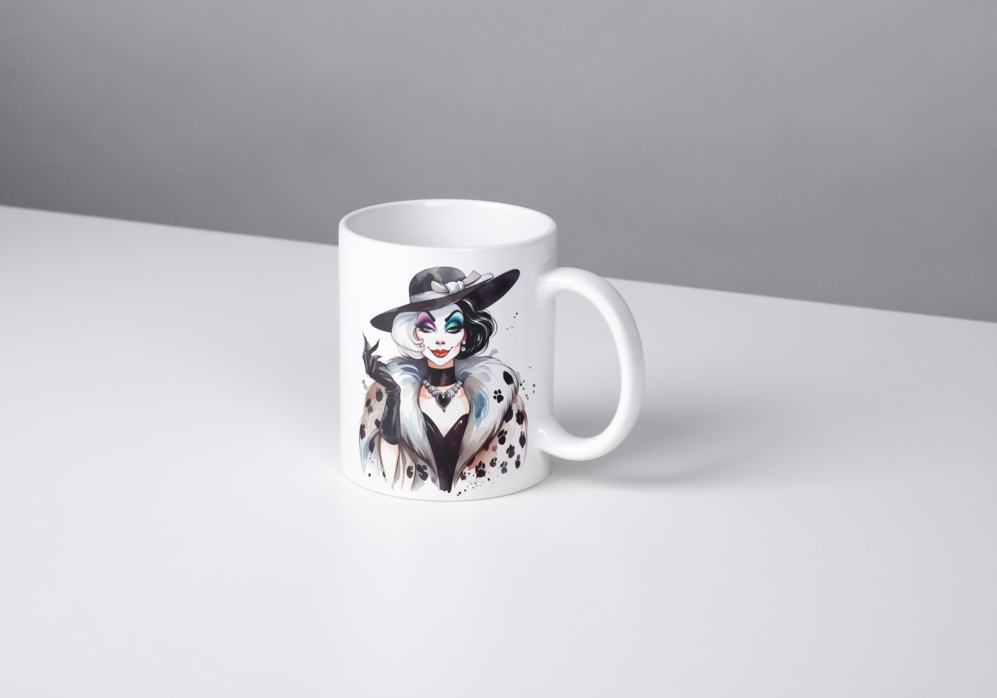 Taza Cruella de Vil - Malvada, pero con Estilo