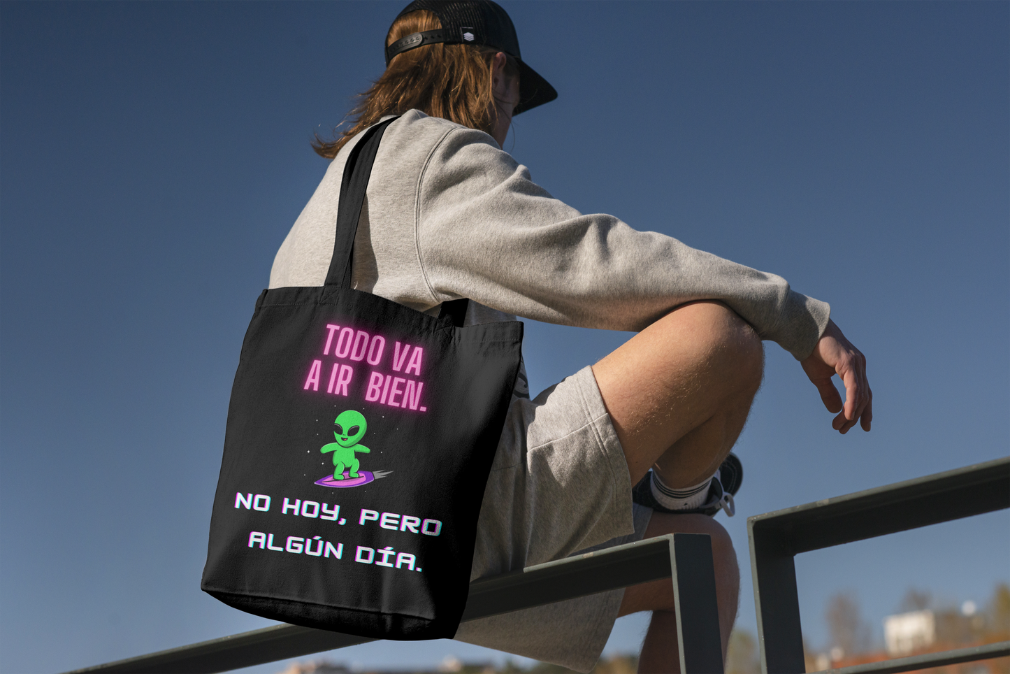 Totebag negra todo va a ir bien