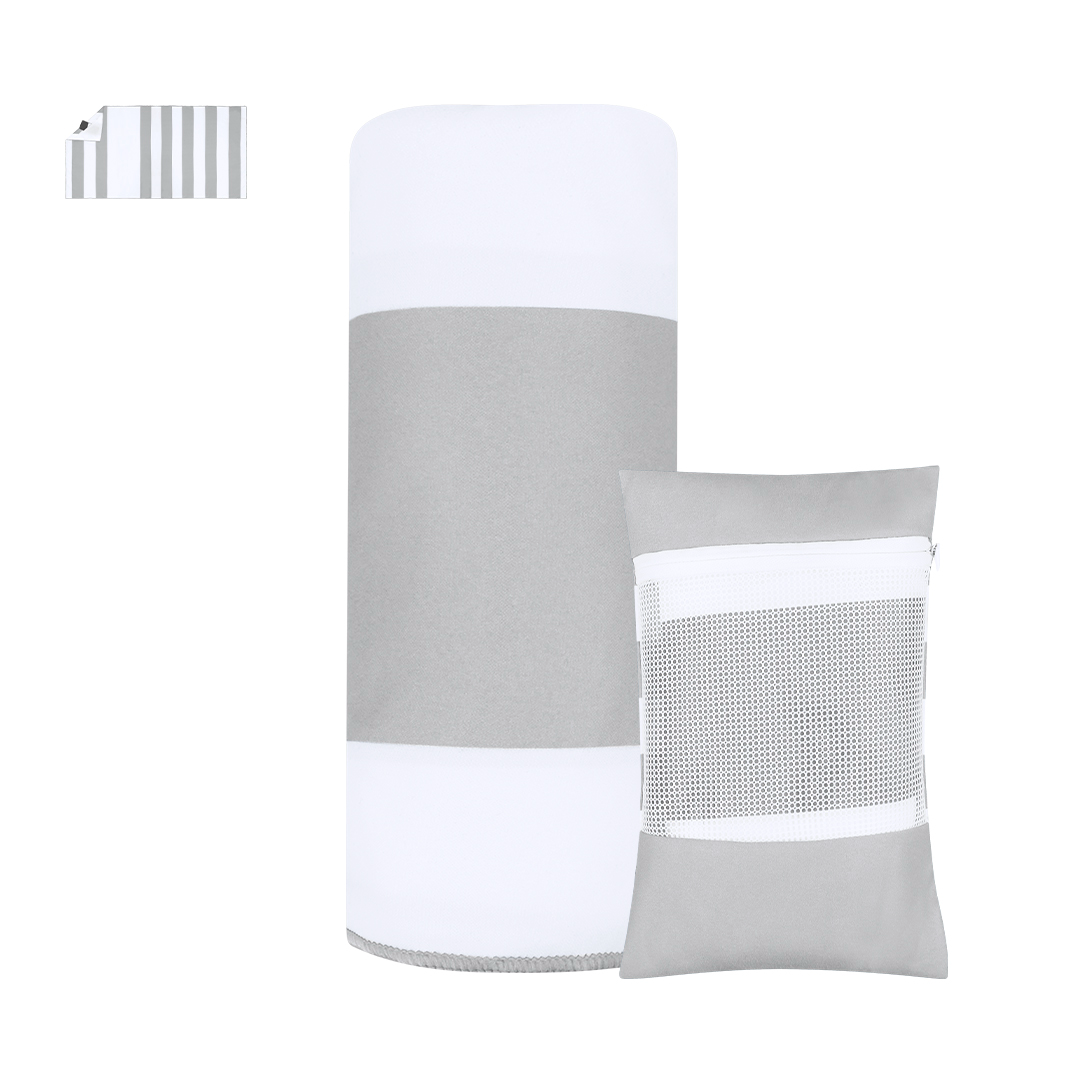 Toalla con bolsillo impermeable y funda.